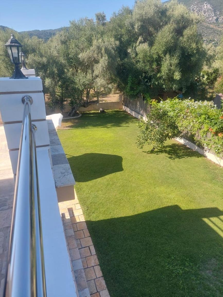 Villa Morris 니드리 외부 사진